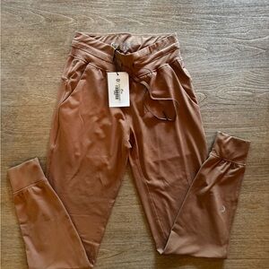 ZYIA Caramel Ascend Joggers